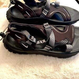 “Super Comfy Nike Sandals “